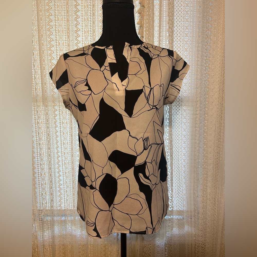 Ivanka Trump Black and White Abstract Blouse